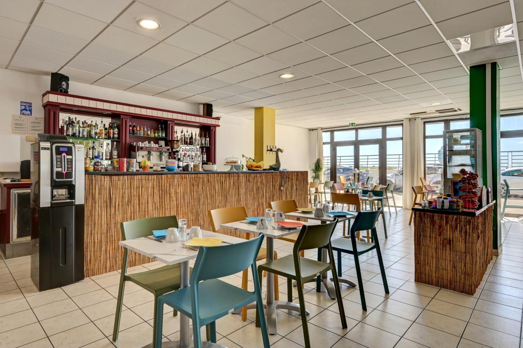 Hotel Camille Saintes-Maries-de-la-Mer Eksteriør bilde